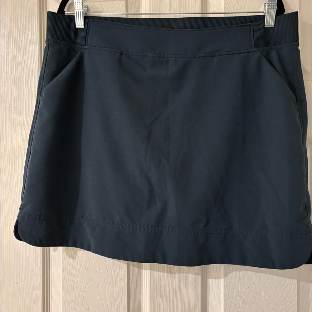32 Degrees Women's Skort in Dark Blue Large